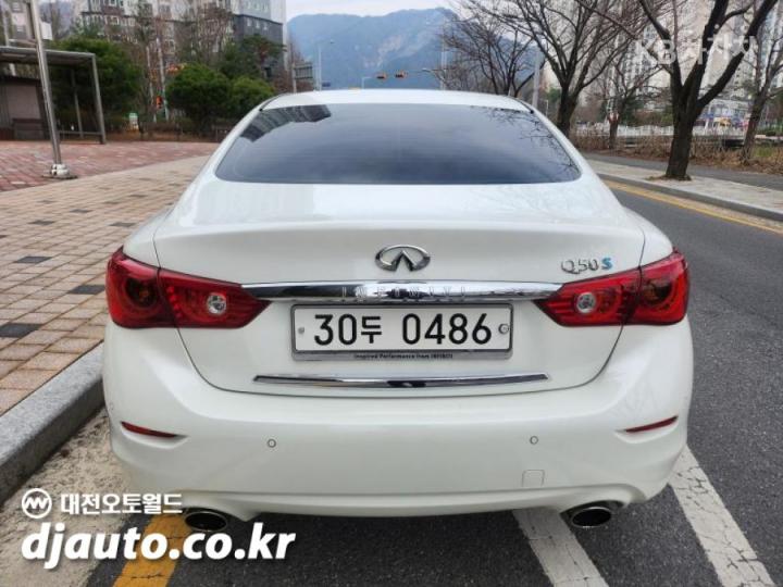Infiniti Q50 2.2d Premium 7