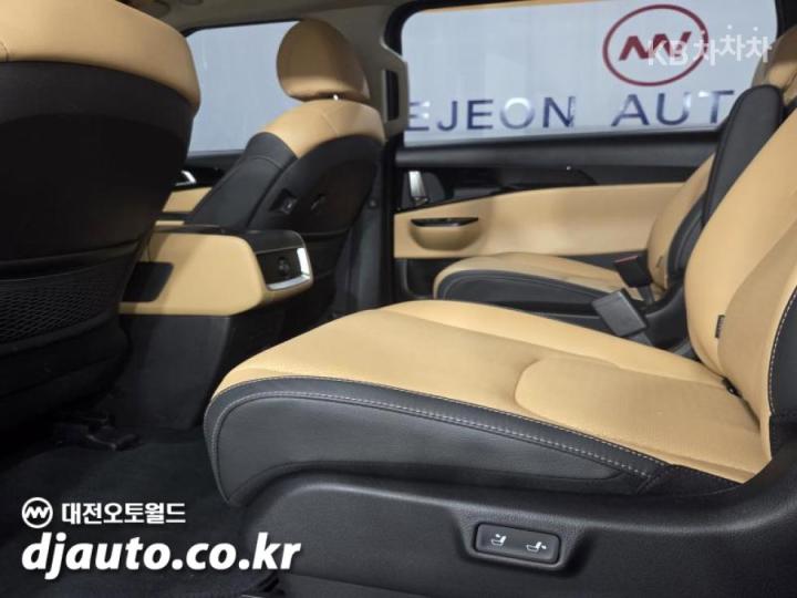 Kia Carnival D2.2 Prestige 10