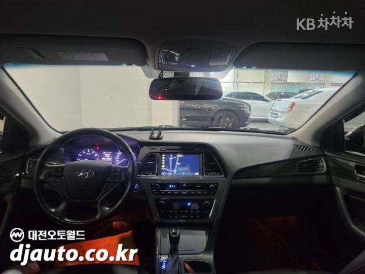 Hyundai Sonata LF 2.0 Smart Base Type 9