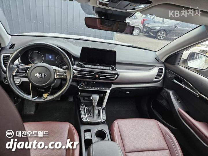 Kia Seltos 1.6 Gasoline Turbo 2WD Noblesse 4