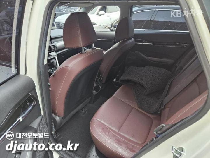 Kia Seltos 1.6 Gasoline Turbo 2WD Noblesse 5