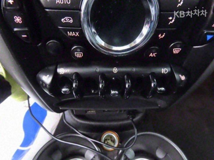 Mini Countryman D ALL4 2.0 Base Type 8