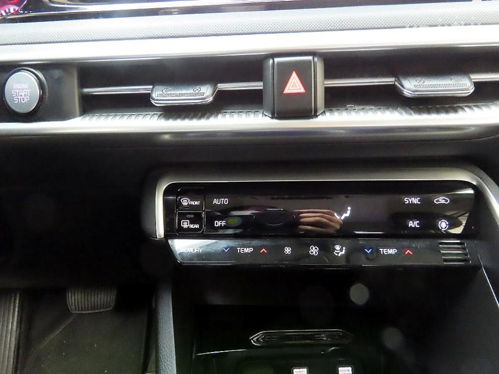 2021 - kia k5