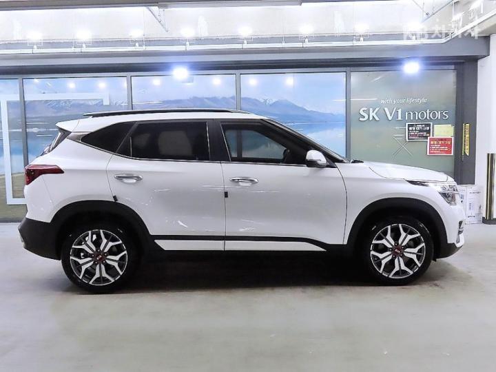 Kia Seltos 1.6 Gasoline Turbo 2WD Noblesse 4