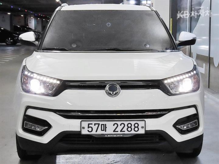 KG Mobility (Ssangyong) Tivoli Armor 1.6 Gasoline VX 2WD 3