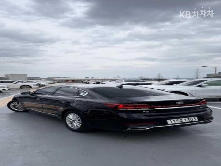 Kia K7 Premier 3.0 LPi Trendy 7