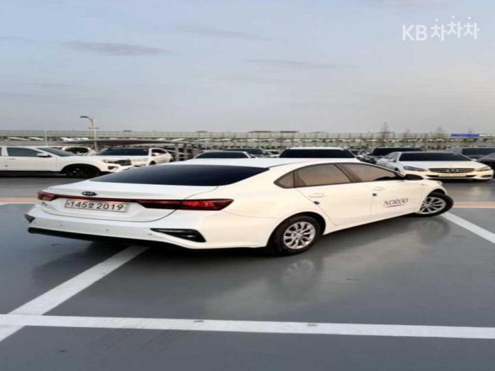 Kia K3 1.6 Gasoline Trendy 3