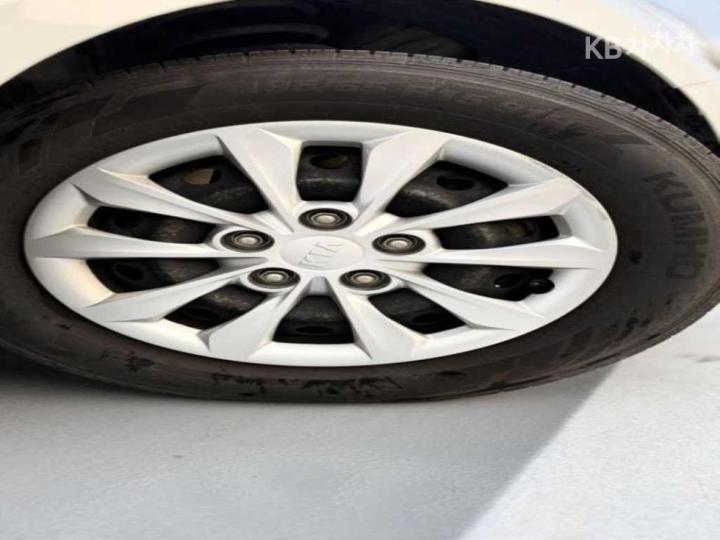 Kia K3 1.6 Gasoline Trendy 4