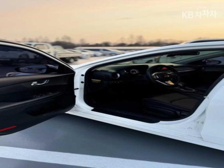 Kia K3 1.6 Gasoline Trendy 5