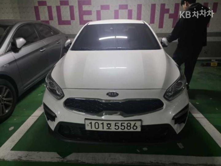 Kia K3 1.6 Gasoline Standard 2