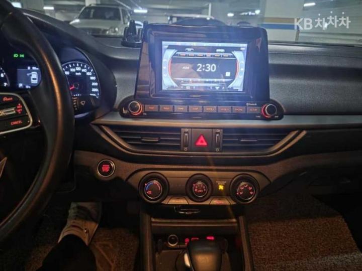 Kia K3 1.6 Gasoline Standard 5