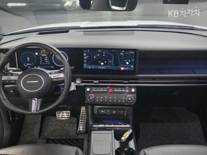 Hyundai Tucson NX4 Gasoline 1.6T 2WD Inspiration 7