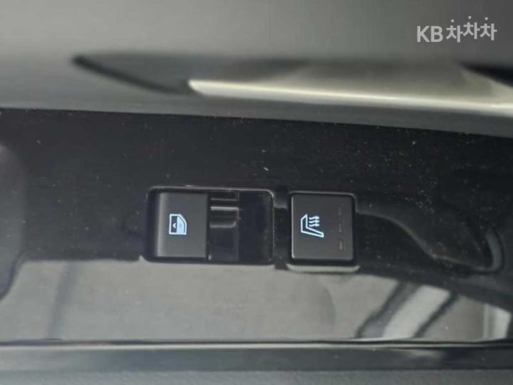 Hyundai Tucson NX4 Gasoline 1.6T 2WD Inspiration 9