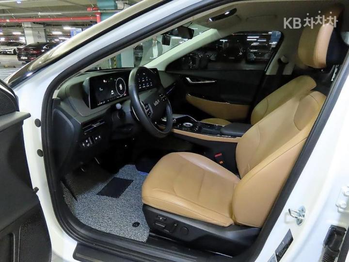 Kia EV6 Long Range 2WD Earth 7