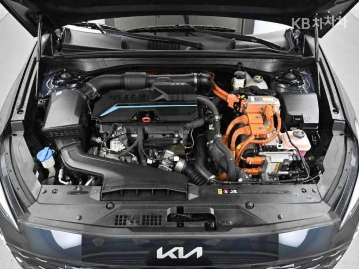 Kia K8 Hybrid 1.6 Turbo Noblesse 7