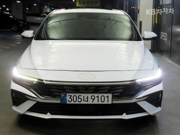 Hyundai Avante CN7 1.6 Gasoline Inspiration 3