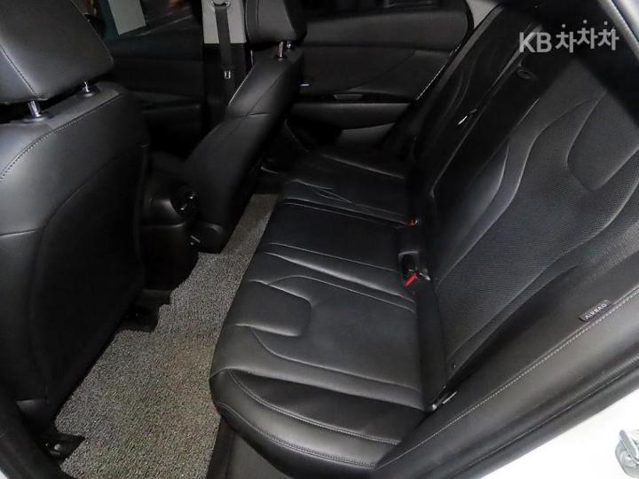 Hyundai Avante CN7 1.6 Gasoline Inspiration 8