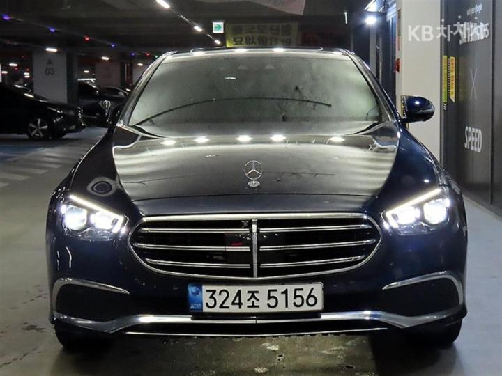 Mercedes-Benz E-Class W213 E300e 4MATIC Exclusive 3