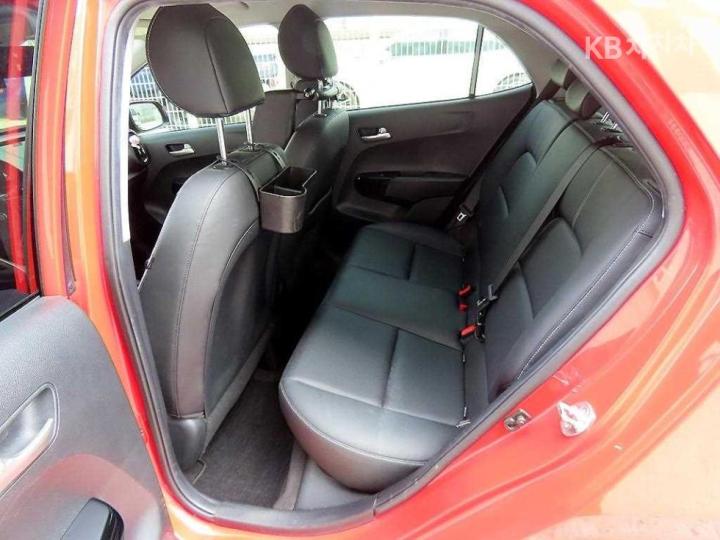 Kia Morning Urban JA 1.0 Gasoline Signature 7