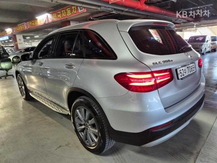 Mercedes-Benz GLC-Class X253 350e 4Matic Base Type 5