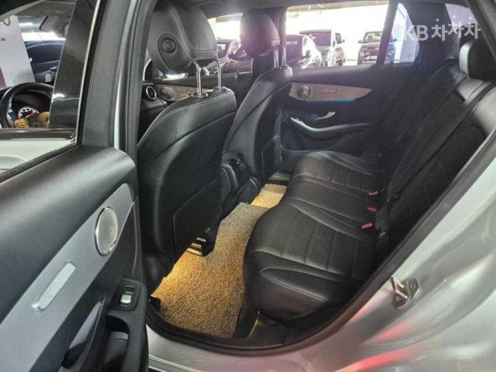 Mercedes-Benz GLC-Class X253 350e 4Matic Base Type 9