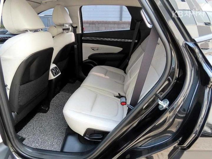 Hyundai Tucson The NX4 Gasoline 1.6T 2WD Premium 7