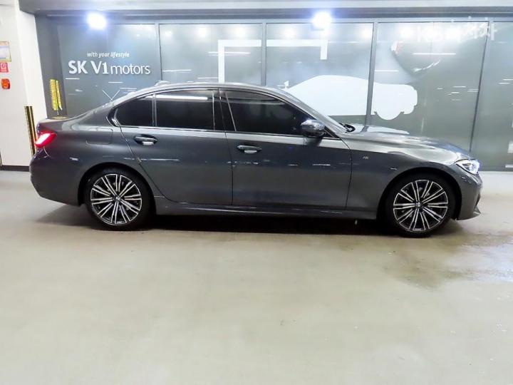 BMW 3 Series G20 320i M Sport 4