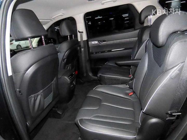 Hyundai Palisade 2.2 Diesel 2WD Prestige 8