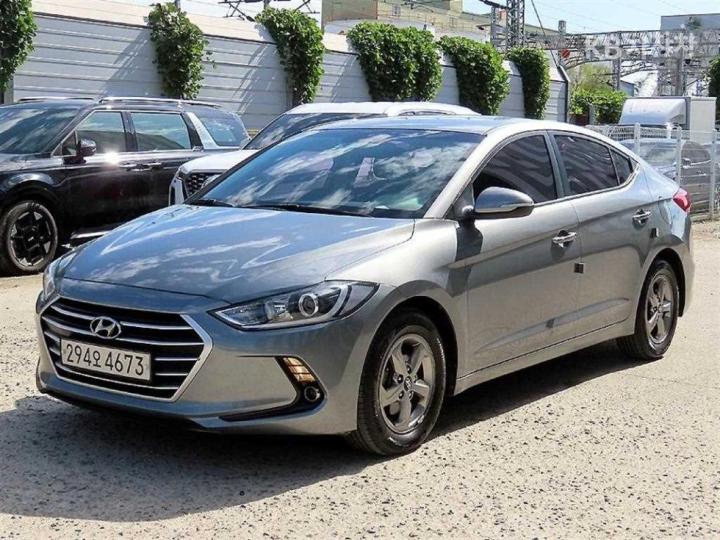 Hyundai Avante AD 1.6 e-VGT Smart 3