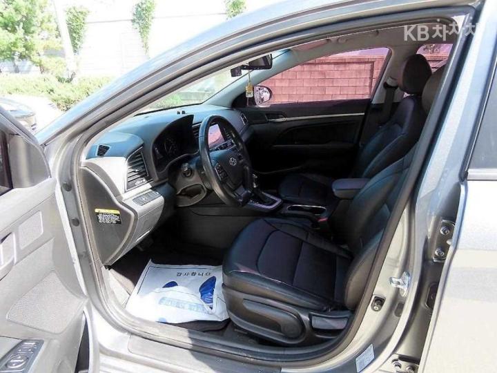 Hyundai Avante AD 1.6 e-VGT Smart 6