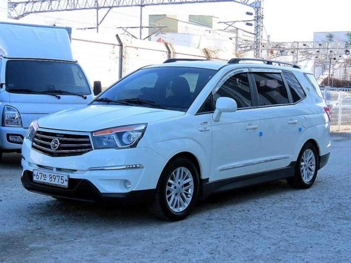 KG Mobility (Ssangyong) Korando Turismo 4WD GT 3