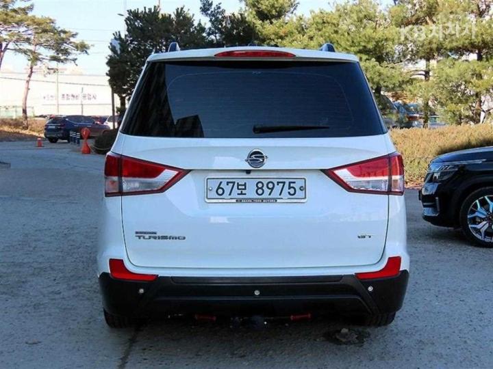 KG Mobility (Ssangyong) Korando Turismo 4WD GT 5