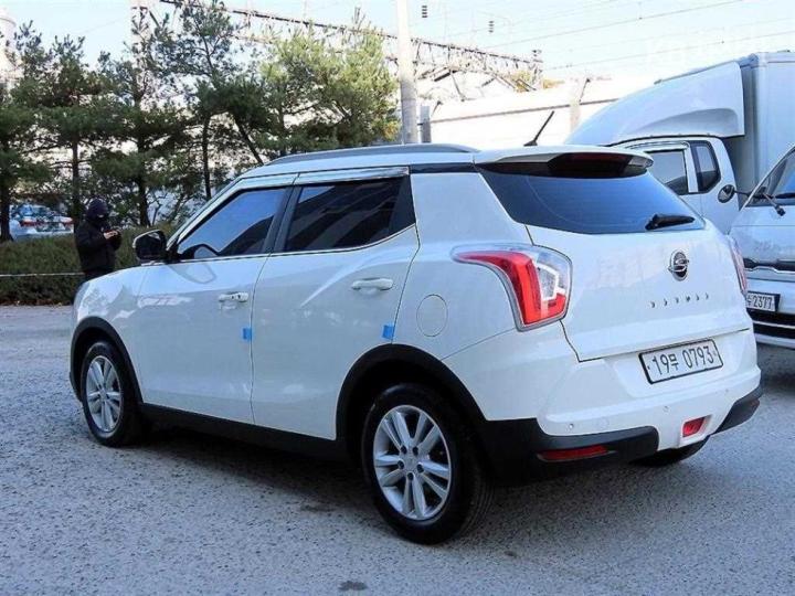 KG Mobility (Ssangyong) Tivoli Gasoline VX 4
