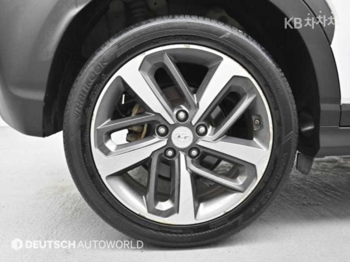 Hyundai Kona 1.6 Turbo Modern Pop 7
