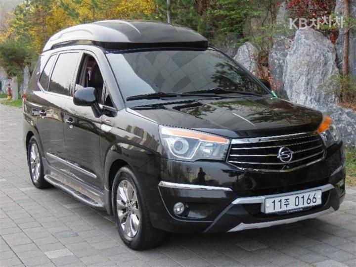 KG Mobility (Ssangyong) Korando Turismo 4WD Chateau high-roof luxury High Limousine 2