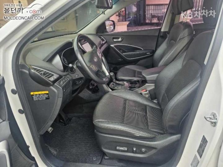 Hyundai Santa Fe DM R2.0 2WD PREMIUM Base Type 9