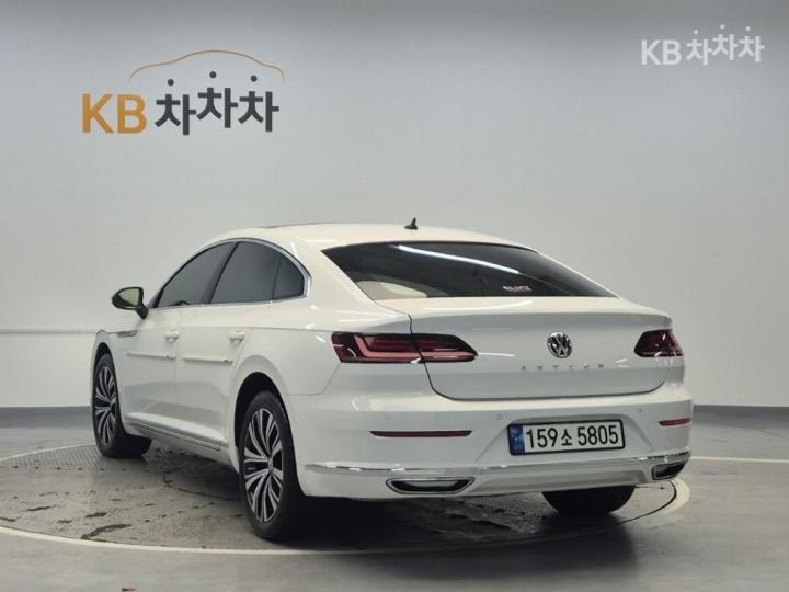 Volkswagen Arteon 2.0 TDI Prestige 3