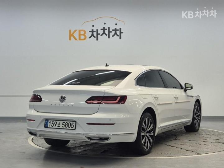 Volkswagen Arteon 2.0 TDI Prestige 4