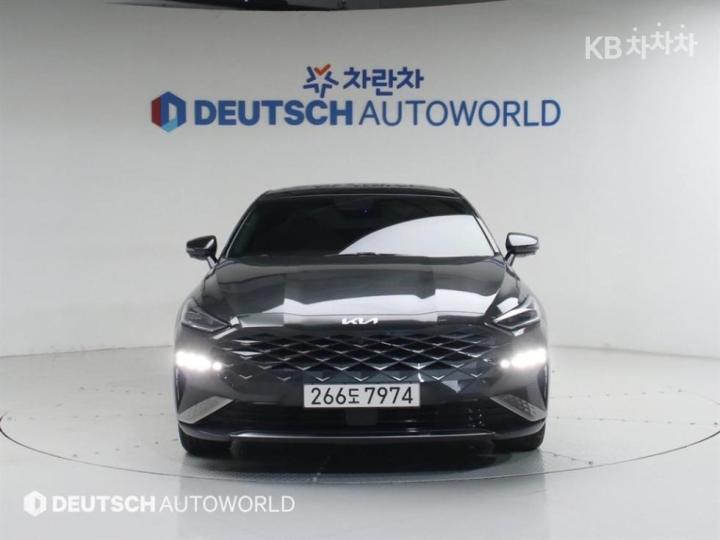 Kia K8 2.5 Gasoline Noblesse 4