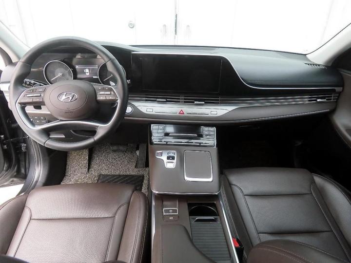 Hyundai Grandeur 2.5 Premium 9