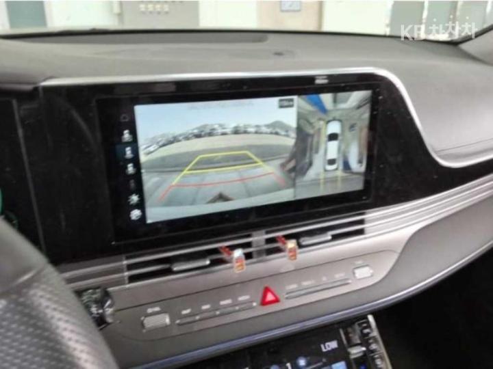 Hyundai Grandeur 3.3 Calligraphy 6