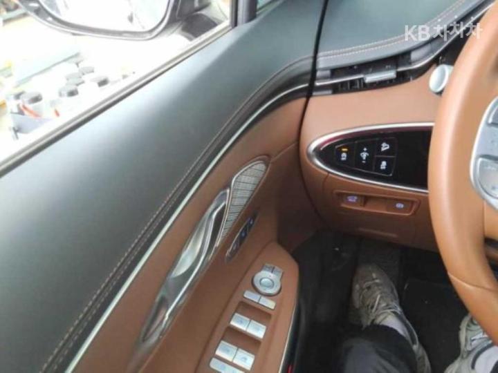 Genesis GV70 Gasoline 2.5T AWD 4