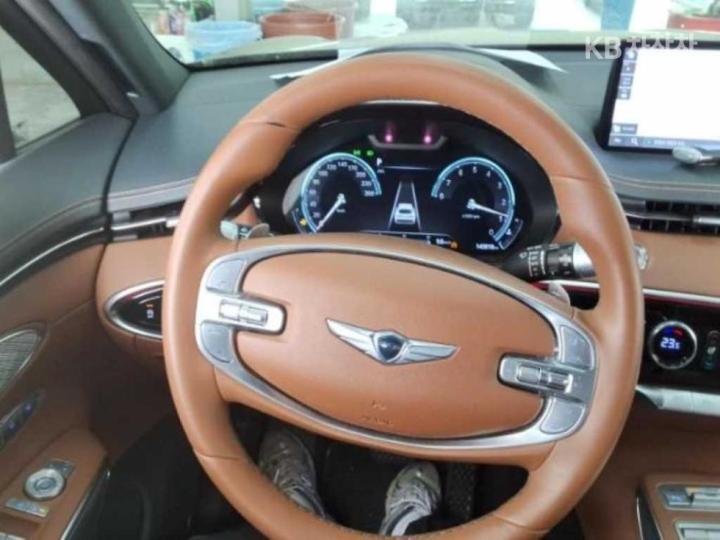 Genesis GV70 Gasoline 2.5T AWD 5