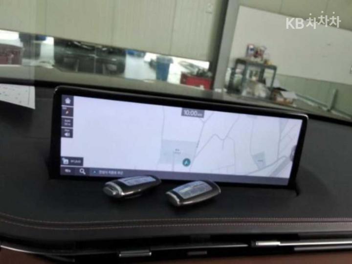 Genesis GV70 Gasoline 2.5T AWD 8