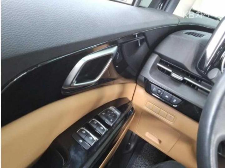 Kia Carnival D2.2 Noblesse 4