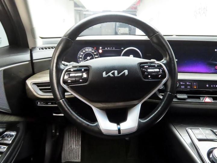 Kia K8 2.5 Gasoline Noblesse The Essential Light 9