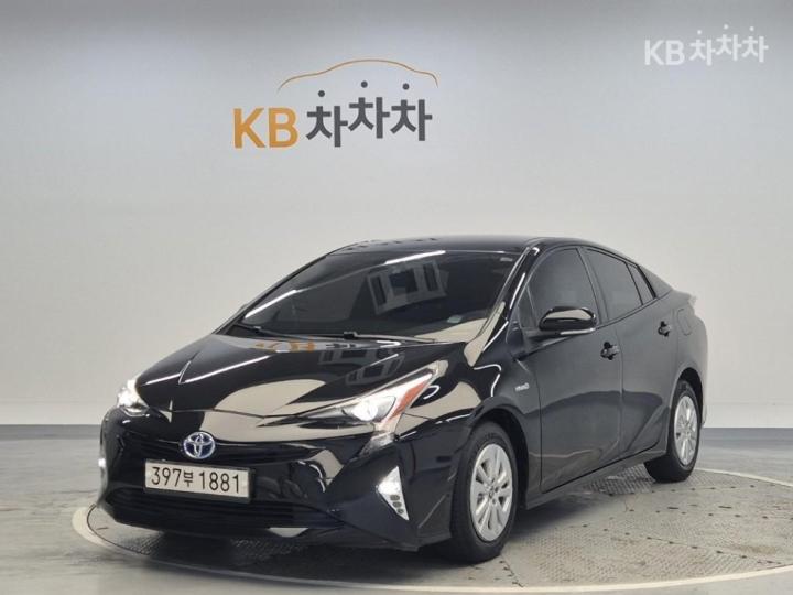 Toyota Prius 1.8 E 2