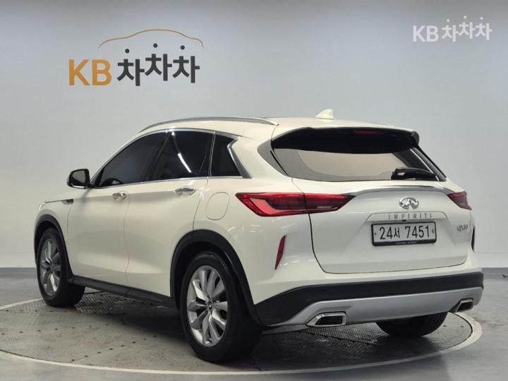 Infiniti QX QX50 2.0 VC-TURBO FWD ESSENTIAL 3