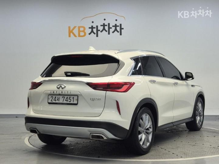 Infiniti QX QX50 2.0 VC-TURBO FWD ESSENTIAL 4