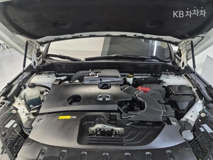 Infiniti QX QX50 2.0 VC-TURBO FWD ESSENTIAL 6